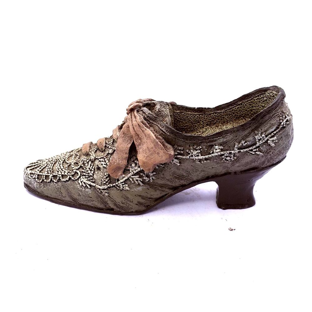 Vintage Popular Imports Victorian Shoe Fancy Boot Ceramic/Resin Figurine 4x2”h